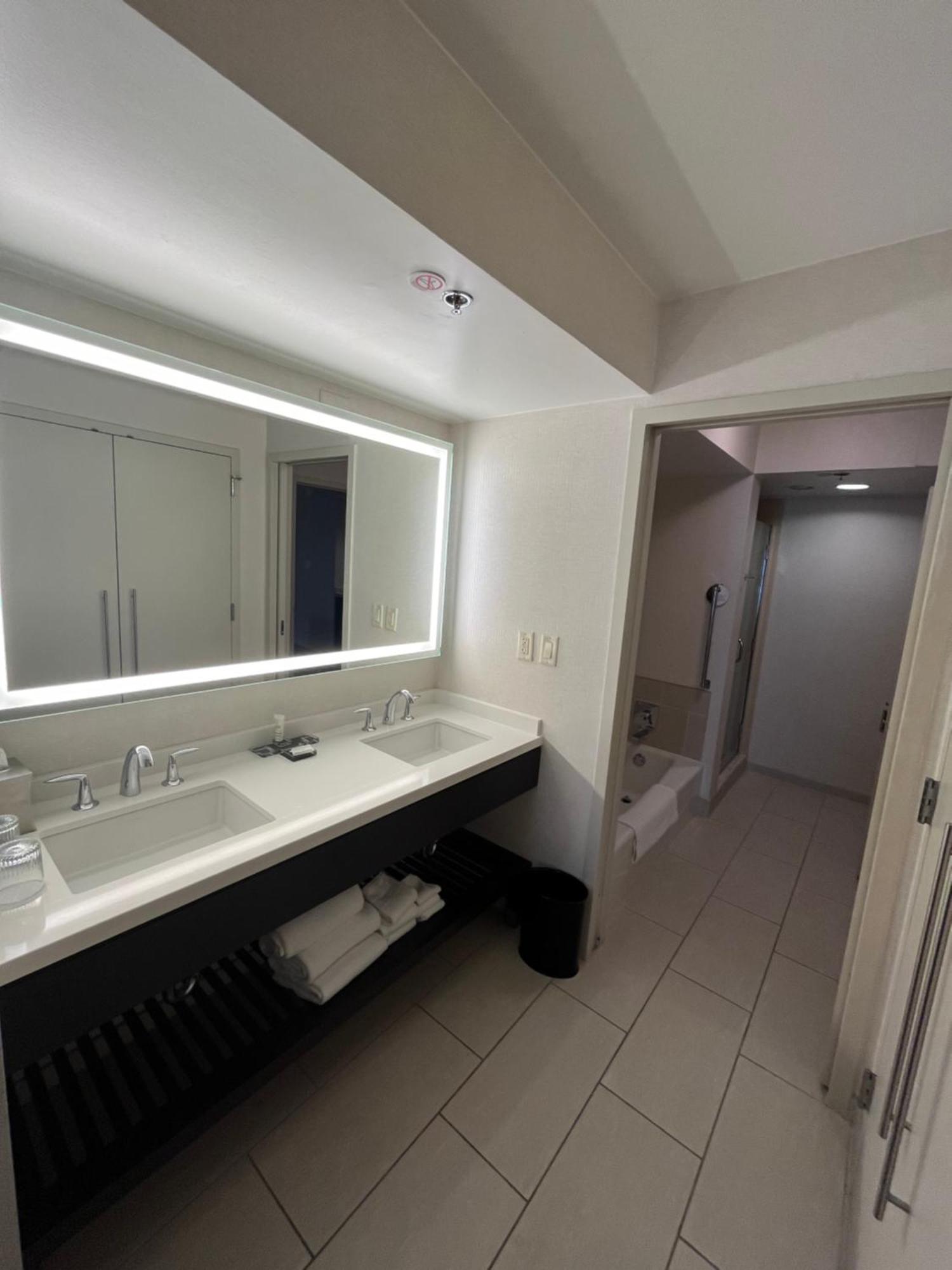 רוזמונט Chicago Marriott Suites O'Hare מראה חיצוני תמונה