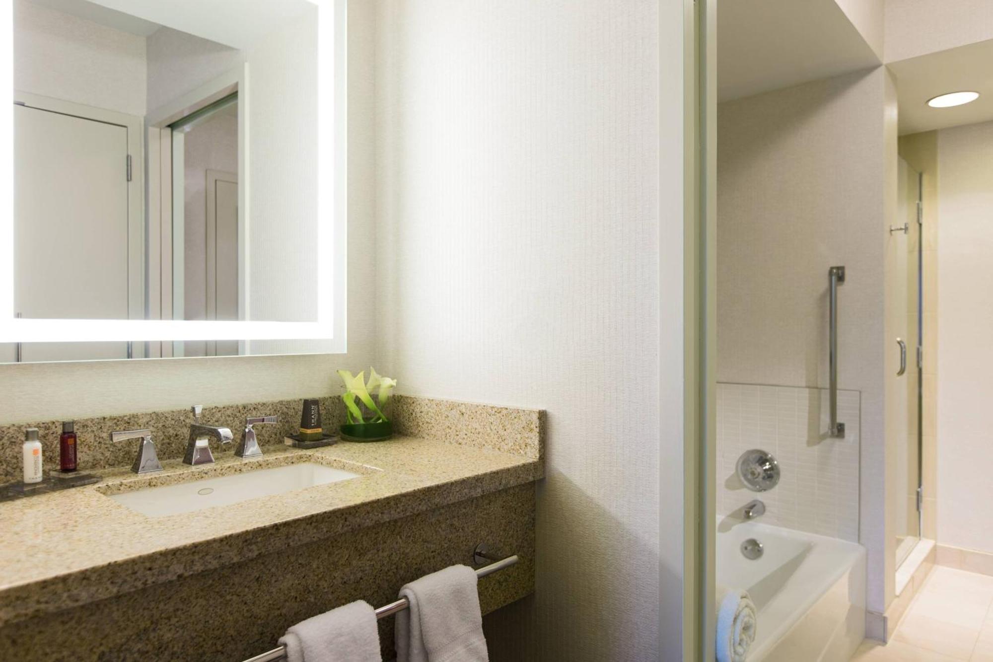 רוזמונט Chicago Marriott Suites O'Hare מראה חיצוני תמונה