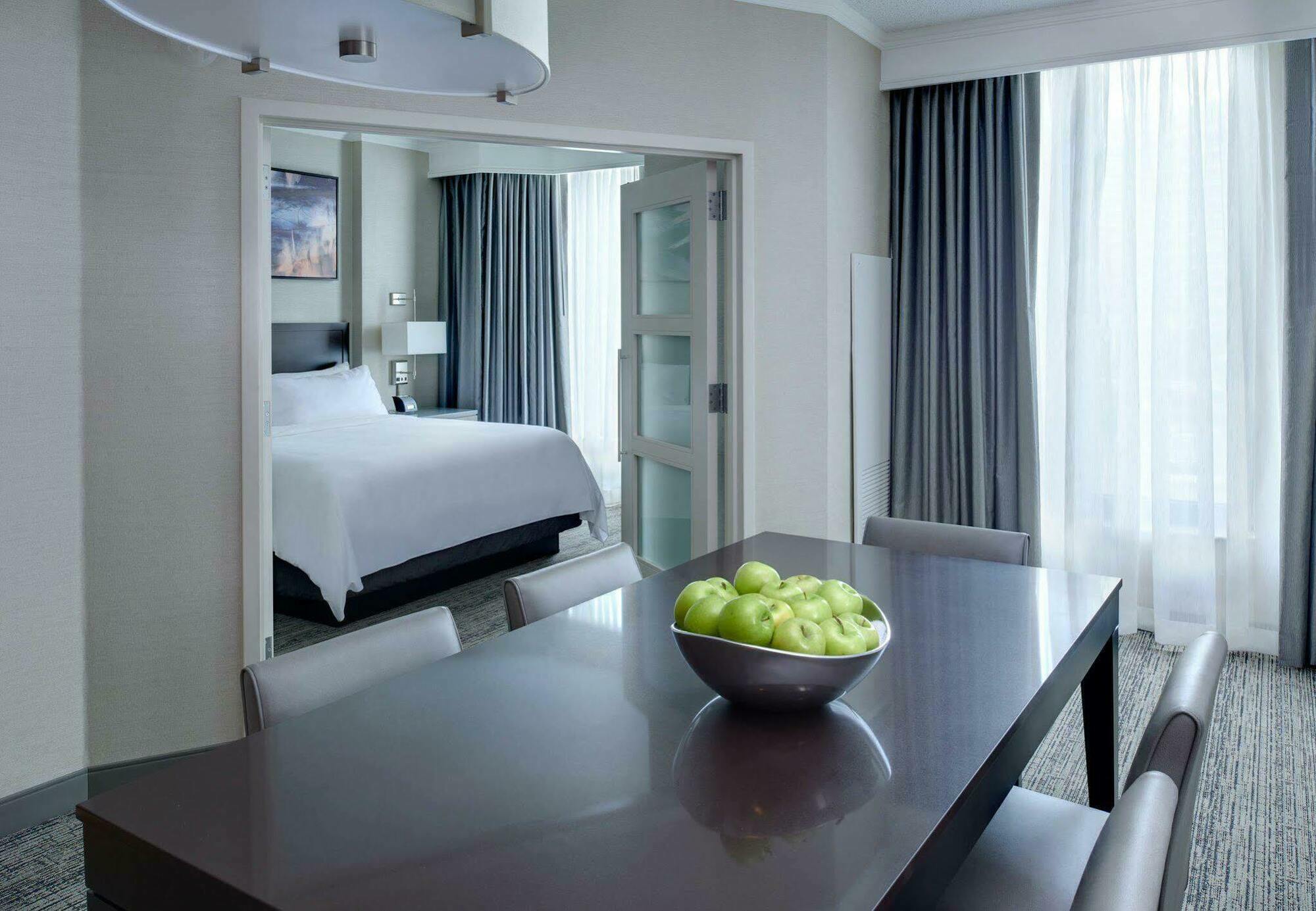רוזמונט Chicago Marriott Suites O'Hare מראה חיצוני תמונה